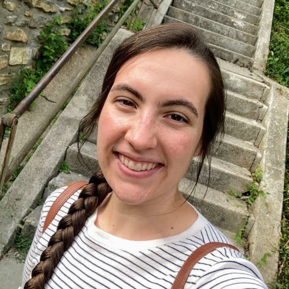 Meet your Posher, Rebecca